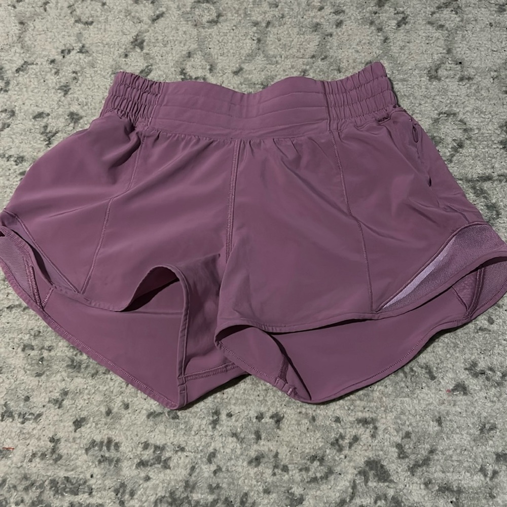 Lululemon hotty hot